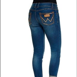 Wrangler Retro Mae Mid Rise Skinny Leg Jeans